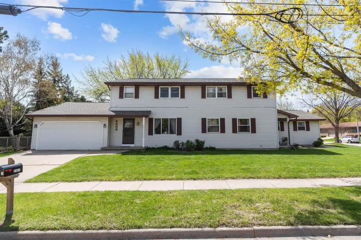 2401 E CALUMET STREET, Appleton, WI 54915 - #1