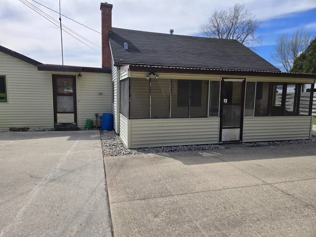 2020 HERMAN ROAD, Manitowoc, WI 54220 - #1