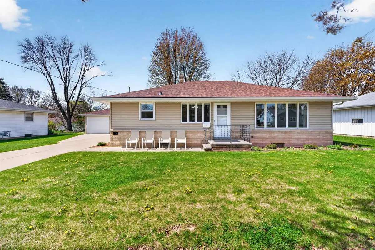 2101 WELHOUSE DRIVE, Kaukauna, WI 54130 - #1