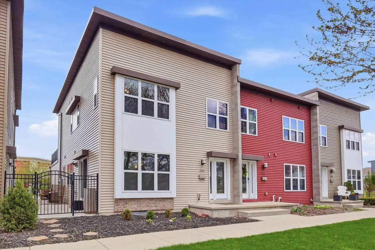 304 N VAN BUREN STREET, Green Bay, WI 54301 - #1