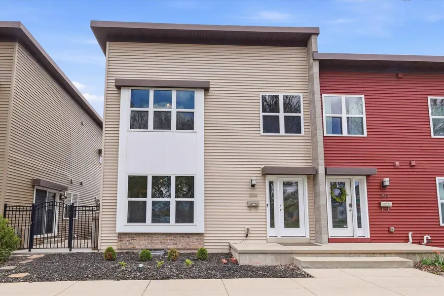 304 N VAN BUREN STREET, Green Bay, WI 54301 - #3