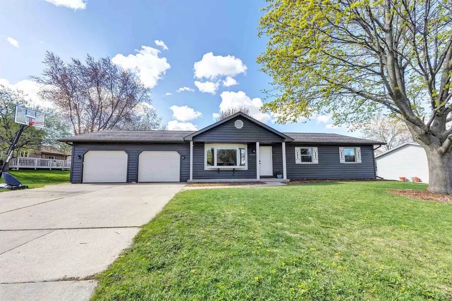 2658 GREENBRIER ROAD, Green Bay, WI 54311 - #2