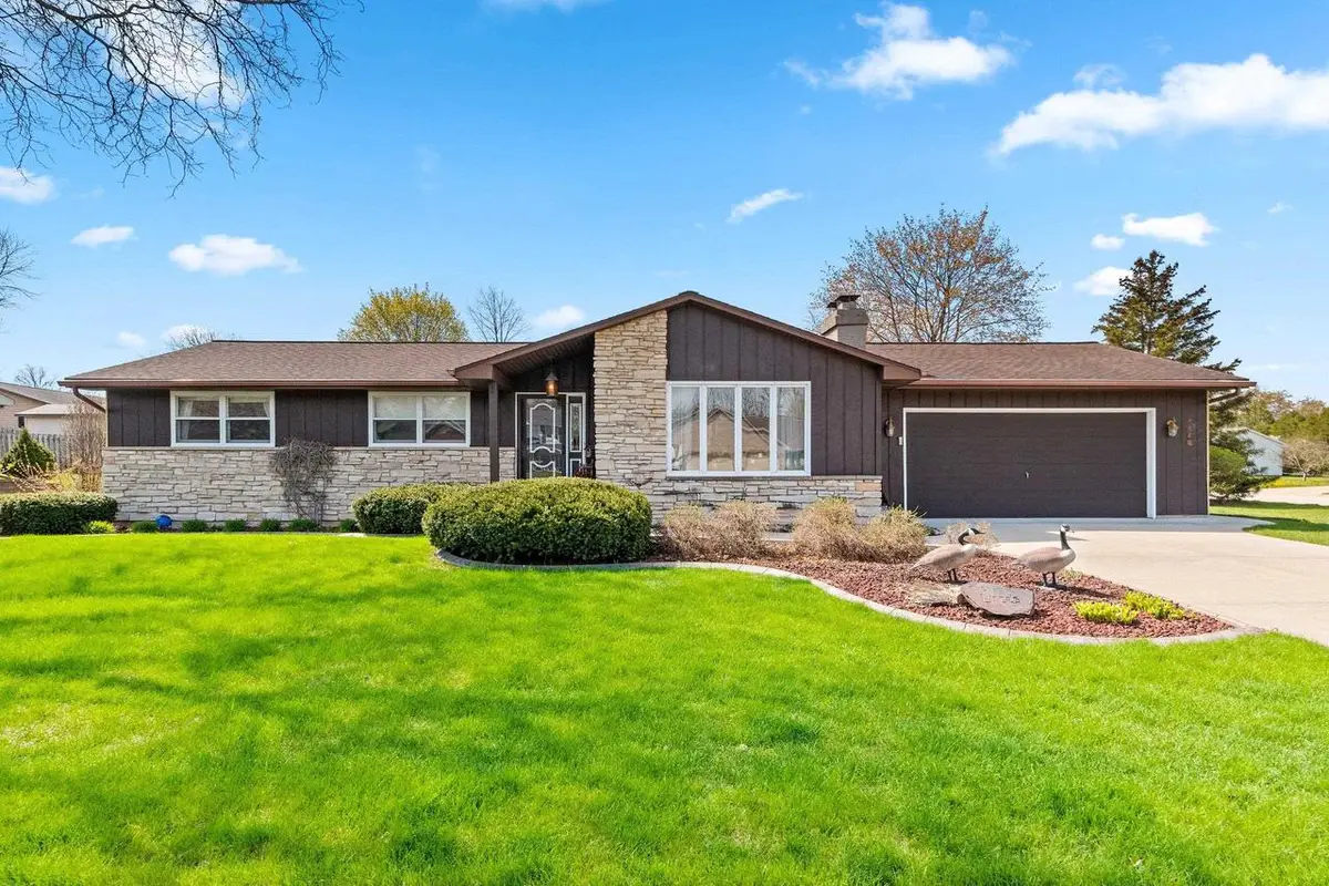 2218 TOWN HALL ROAD, Green Bay, WI 54311 - #1