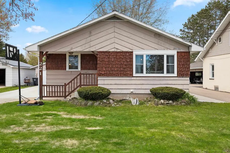 221 RIVER HEIGHTS, Shawano, WI 54166 - #3