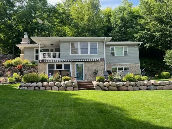16164 BUCKS POINT LANE, Mountain, WI 54149