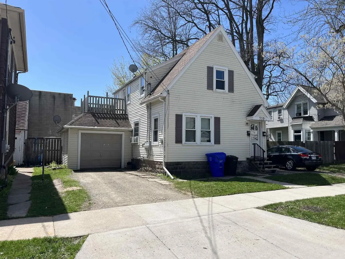 709 W ELSIE STREET, Appleton, WI 54914 - #1