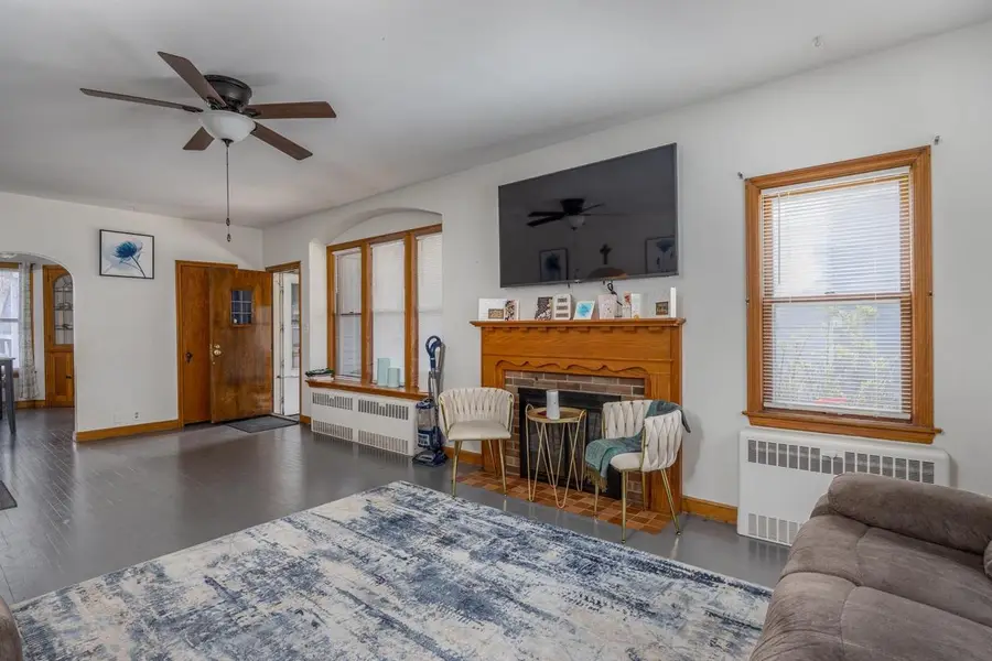 714 N ONEIDA STREET, Appleton, WI 54911 - #3