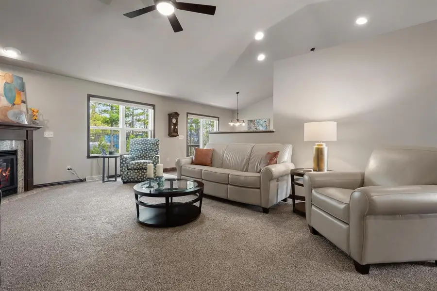 2078 S SUGAR COURT, Appleton, WI 54913 - #3