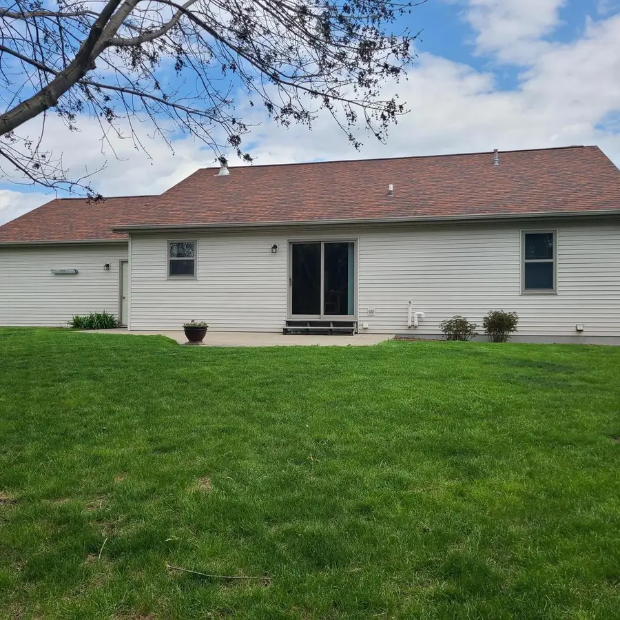 2165 DEER HAVEN DRIVE, Menasha, WI 54952 - #2