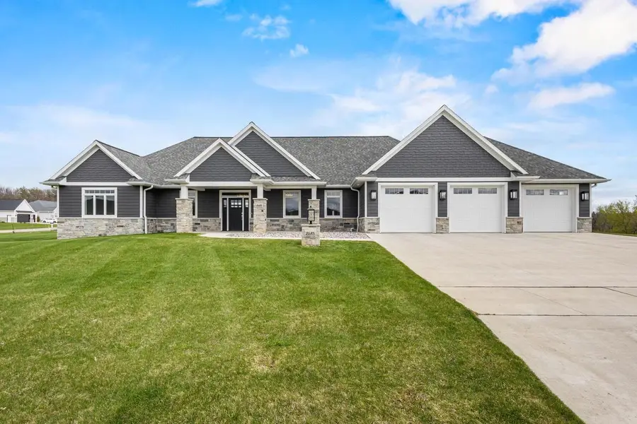 2685 CREEKWOOD CIRCLE, Green Bay, WI 54311 - #3