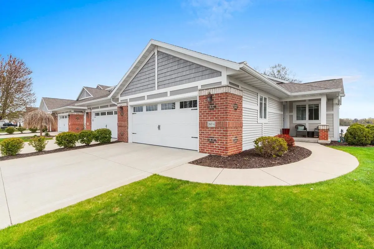 2617 BAY HARBOR CIRCLE  #4, Green Bay, WI 54304 - #1