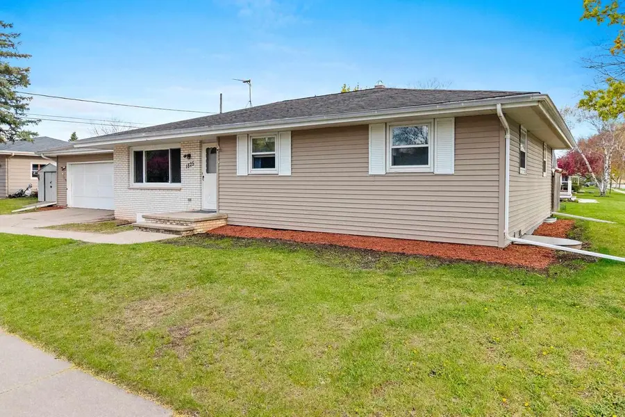 1825 W GRANT STREET, Appleton, WI 54914 - #2