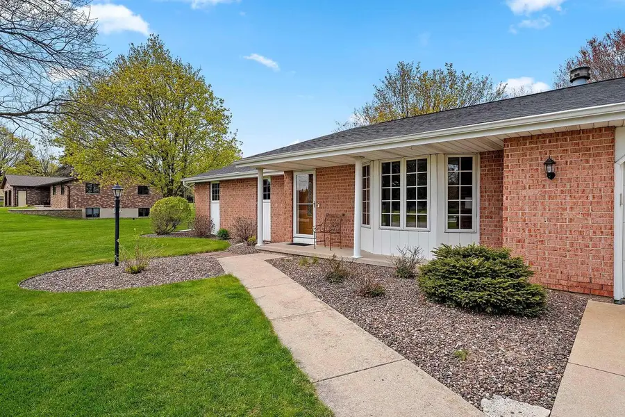 2504 STONEGATE DRIVE, Suamico, WI 54313 - #2