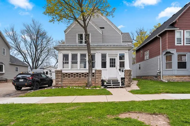 714 METOXEN AVENUE, Kaukauna, WI 54130 - #2