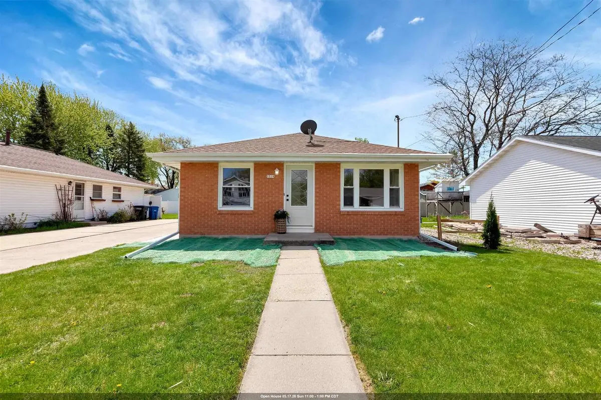 1519 ADAMS AVENUE, Oshkosh, WI 54902 - #1