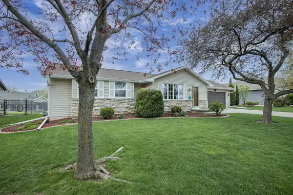 1260 BRIARWOOD DRIVE, Menasha, WI 54952
