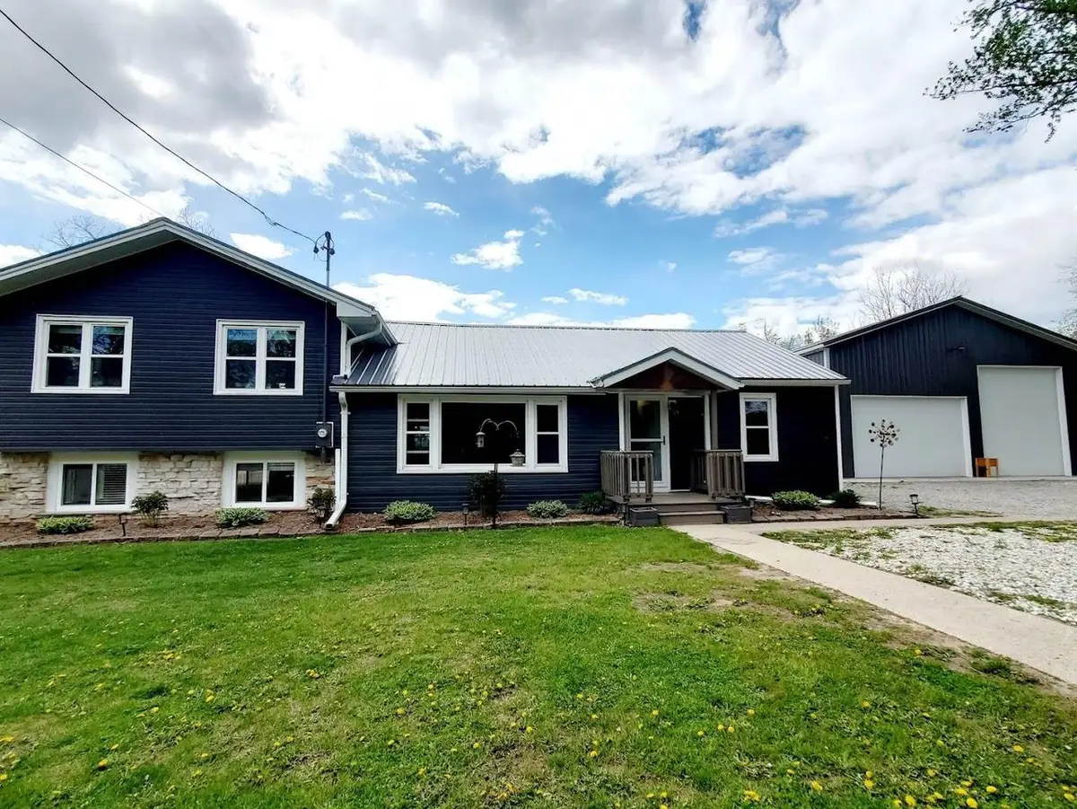 N4687 CHURCH STREET, New London, WI 54961 - #1