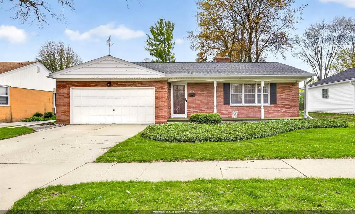 1221 DIVISION STREET, Green Bay, WI 54303 - #1
