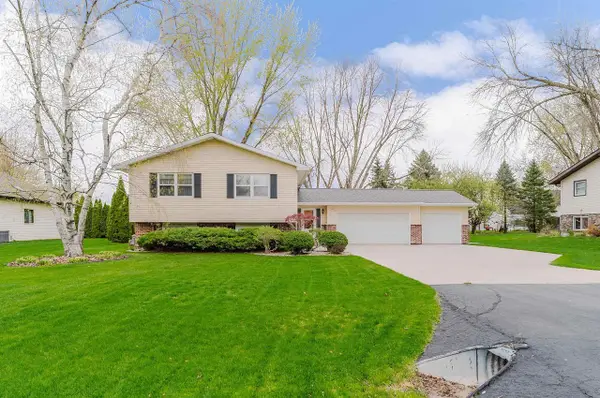 5154 VILLAGE ROAD, Butte Des Morts, WI 54927