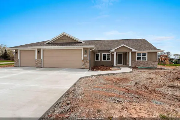 305 BATTERY AVENUE, De Pere, WI 54115