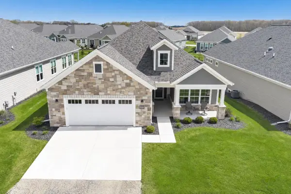5668 N KESTREL CIRCLE, Appleton, WI 54913