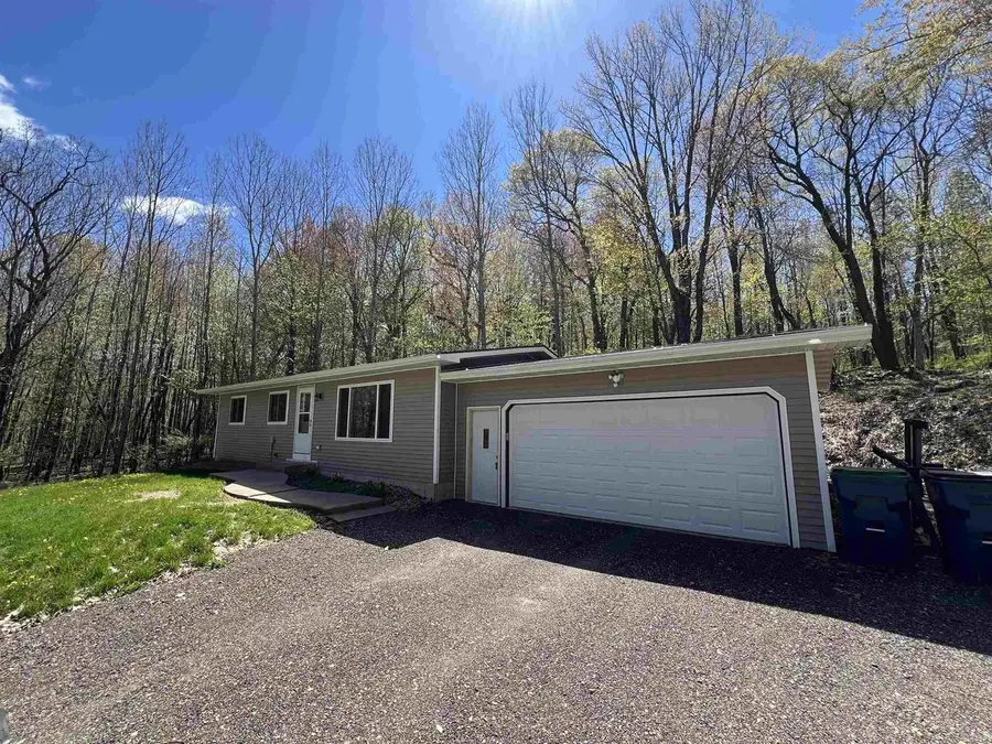 E1395 BIRCH HAVEN CIRCLE, Waupaca, WI 54981 - #2