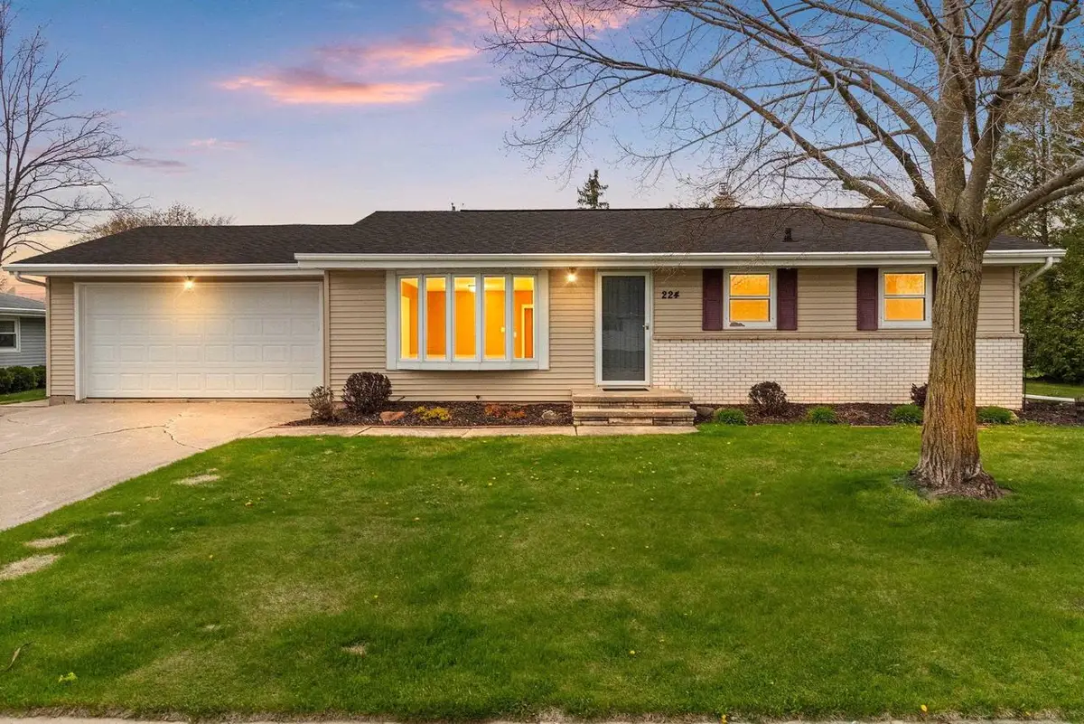 224 E NATIONAL AVENUE, Brillion, WI 54110 - #1