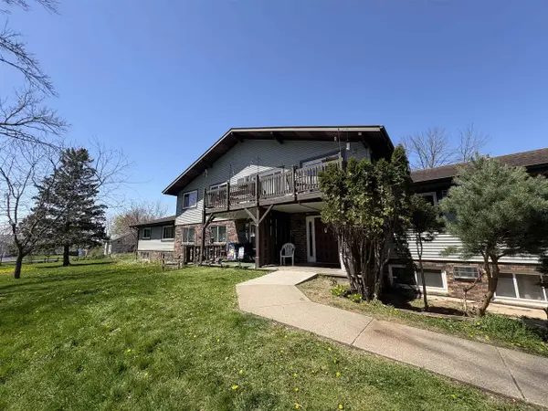 N5625 RIVERSIDE DRIVE  #12, Shawano, WI 54166
