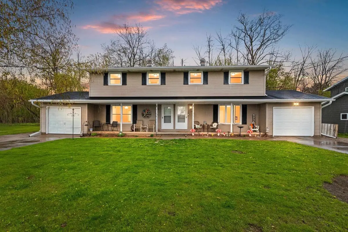 2516 N VIEW COURT, Green Bay, WI 54303 - #1