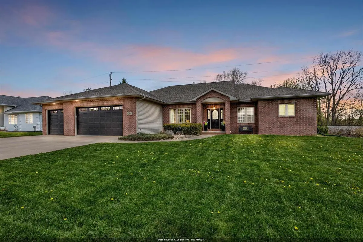 214 BROOKWOOD DRIVE, Hortonville, WI 54944 - #1