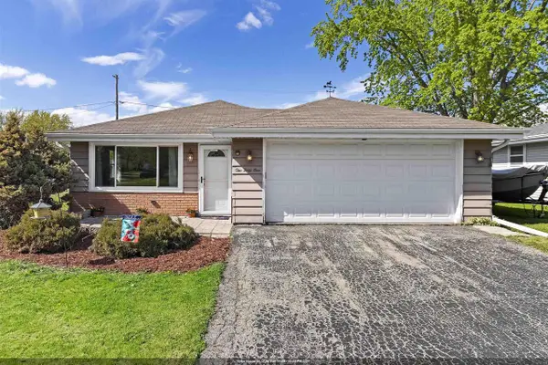 141 STANLEY STREET, Neenah, WI 54956