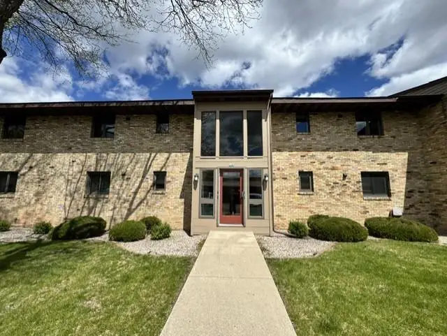 260 N CAMPBELL ROAD, Oshkosh, WI 54902 - #2