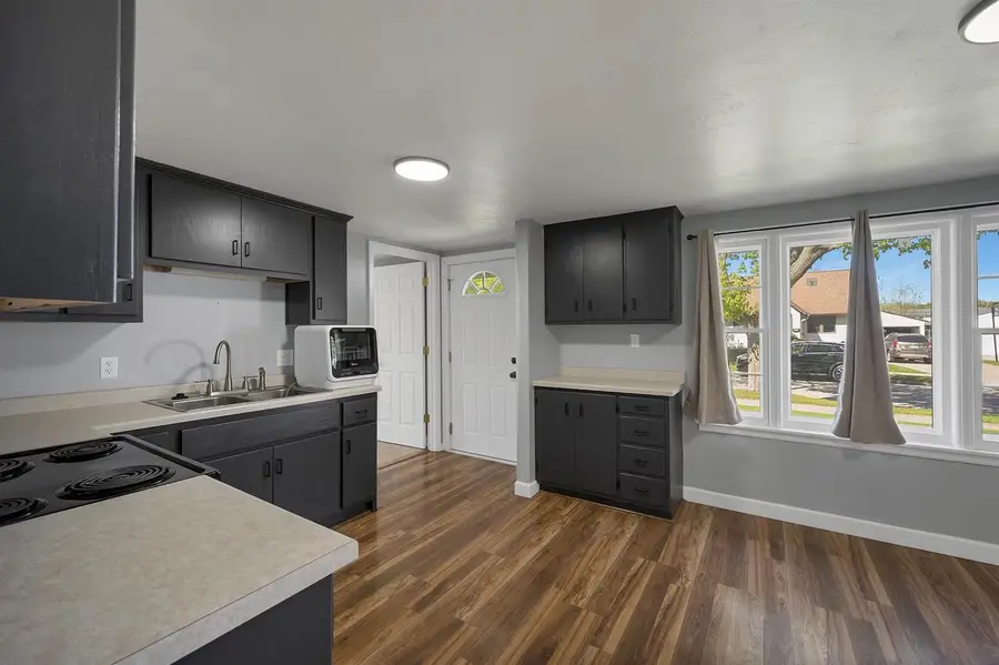 329 S JAMES STREET, Kimberly, WI 54136 - #3