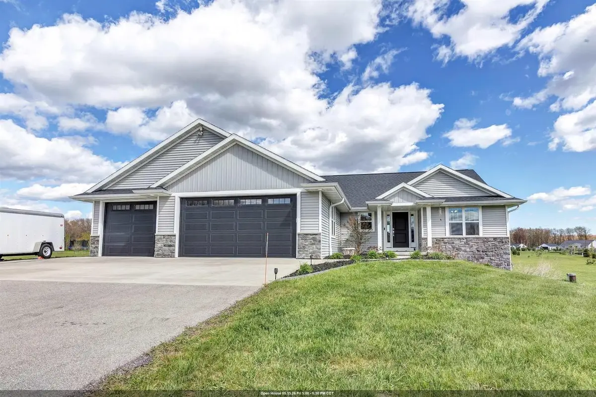 392 SONG BIRD CIRCLE, Sobieski, WI 54171 - #1