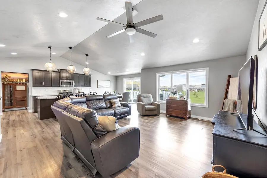 392 SONG BIRD CIRCLE, Sobieski, WI 54171 - #3