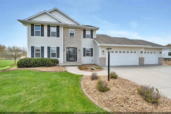 2085 BRACTON ROAD, Suamico, WI 54173