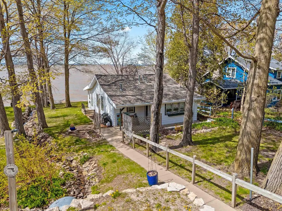 5083 EDGEWATER BEACH ROAD, Green Bay, WI 54311 - #1