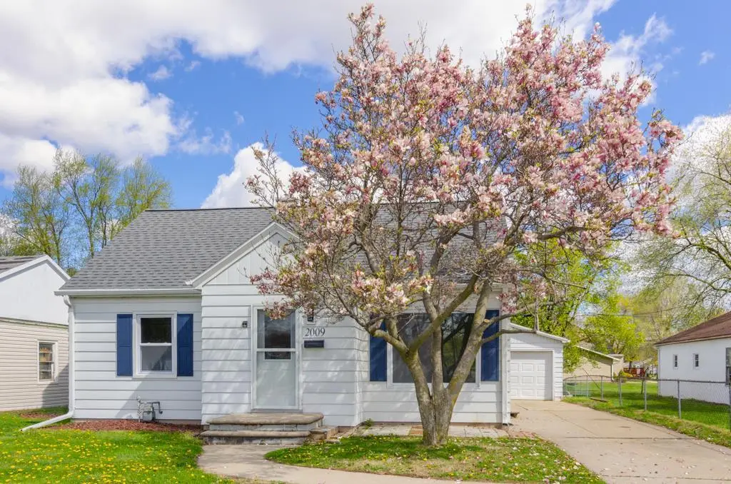 2009 PREBLE AVENUE, Green Bay, WI 54302 - #1