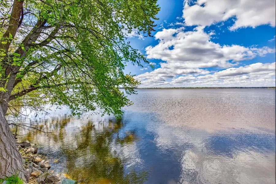 EDGEWOOD LANE, Oshkosh, WI 54904 - #2