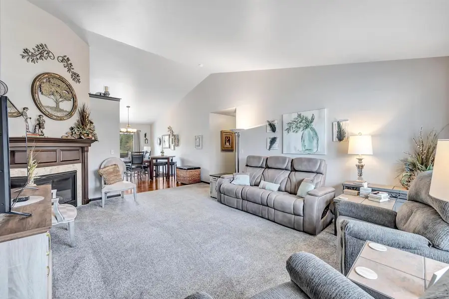 605 PEBBLESTONE CIRCLE, Oneida, WI 54155 - #3