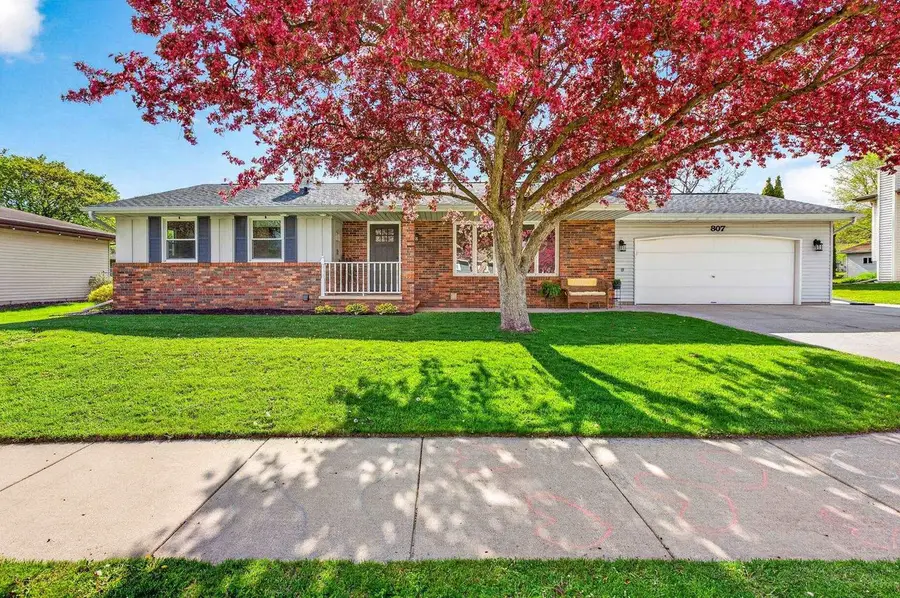 807 ROSEHILL ROAD, Kaukauna, WI 54130 - #2