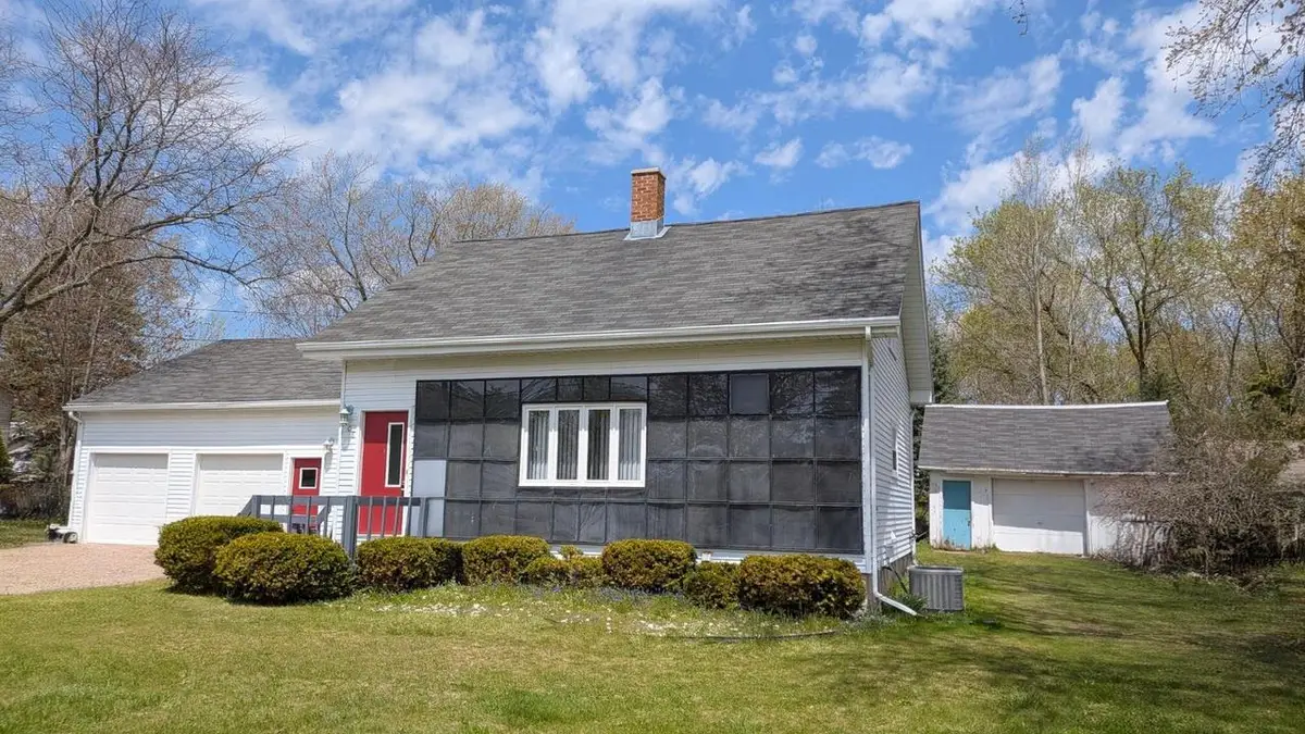 1108 MAIN STREET, Kellnersville, WI 54247 - #1