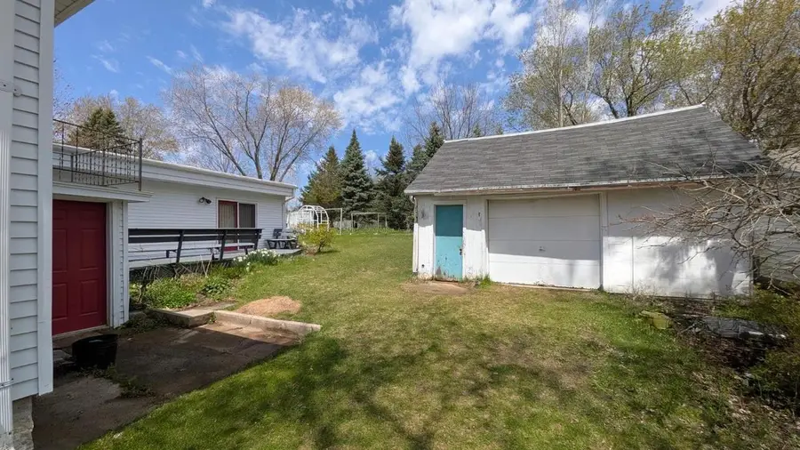1108 MAIN STREET, Kellnersville, WI 54247 - #3