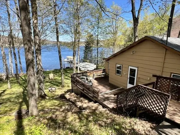 W16446 S HILBERT DRIVE, Armstrong Creek, WI 54103