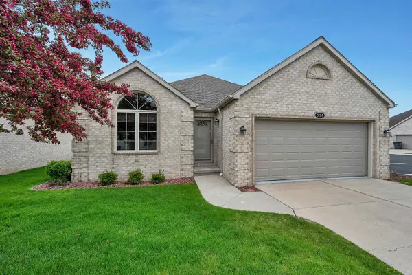 518 N LANGLADE COURT, Green Bay, WI 54301