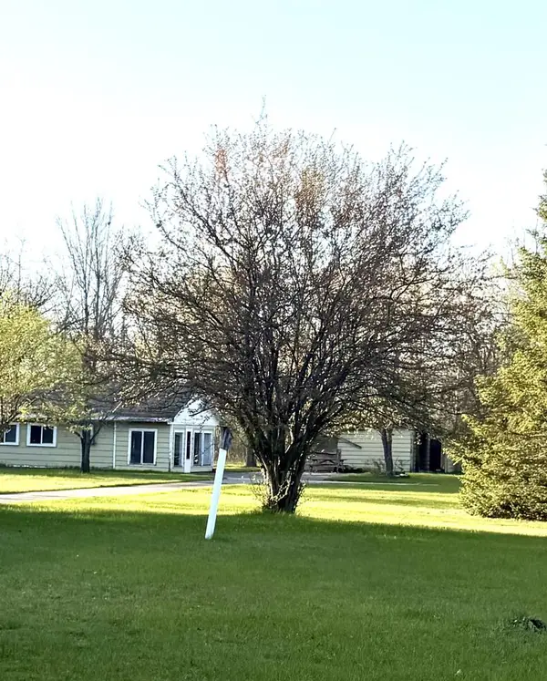 W11762 RAYS LANE, Crivitz, WI 54114