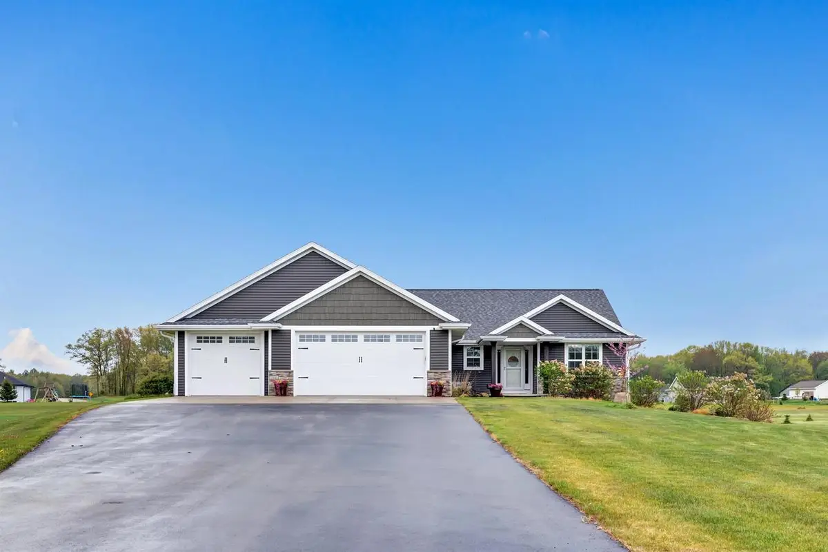 379 N SHADY LAWN CIRCLE, Sobieski, WI 54171 - #1