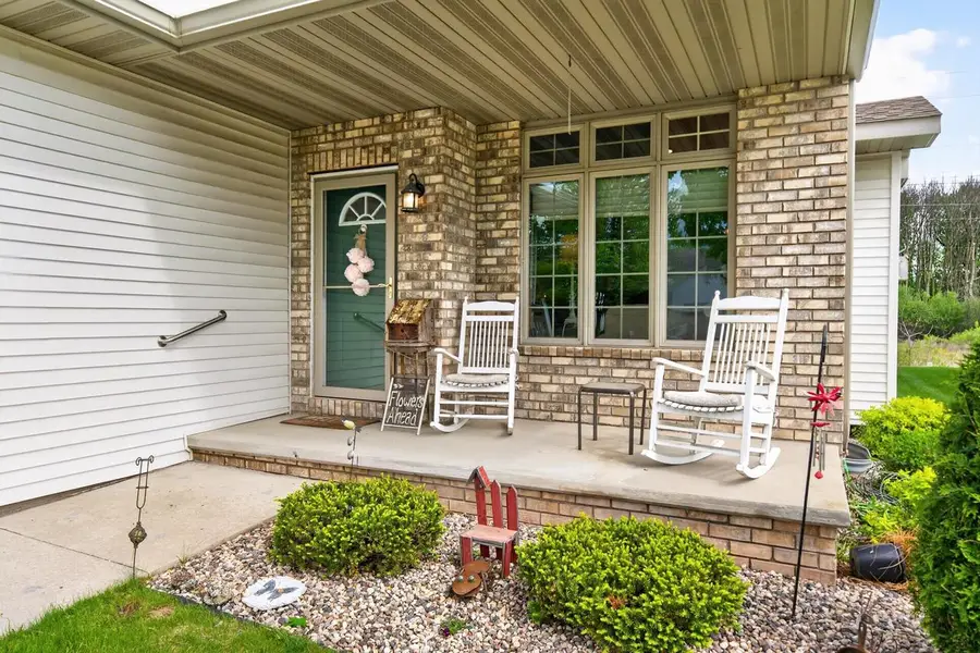 1818 E SYLVAN AVENUE, Appleton, WI 54915 - #3