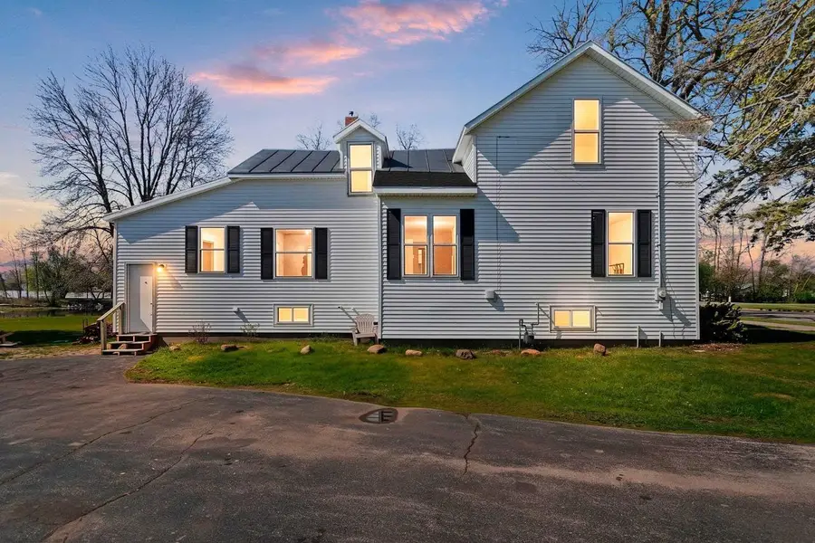 112 SCHERER AVENUE, Oconto, WI 54153 - #2