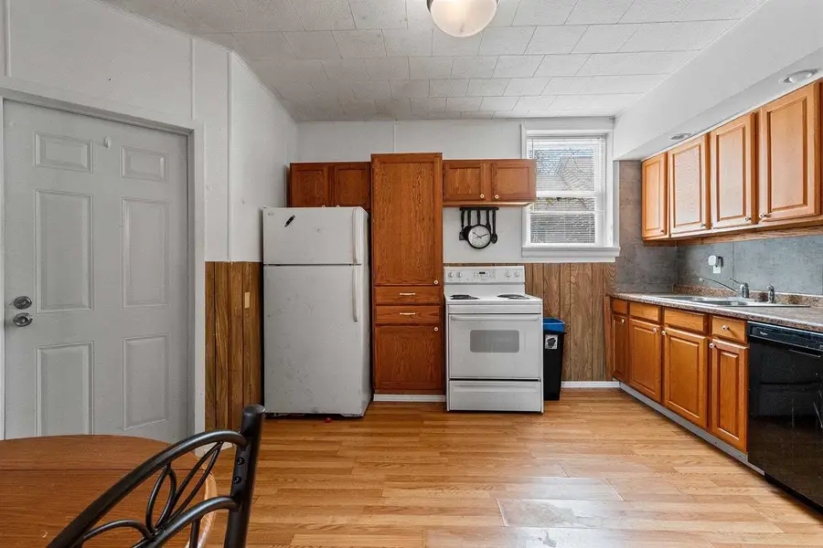 323 5TH STREET, Algoma, WI 54201 - #3